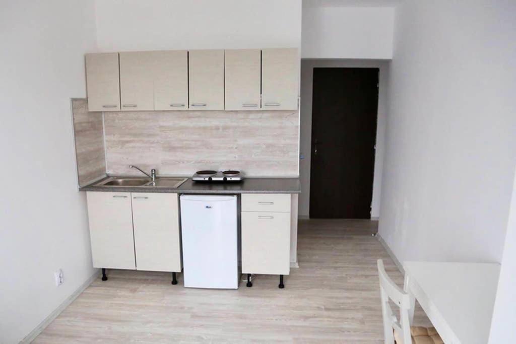 Cozy Studio Near The Center Of Cluj Экстерьер фото